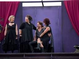 The witches of Eastwick_10175